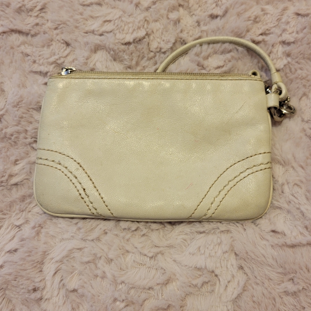 Wristlet - Picture 2 of 6